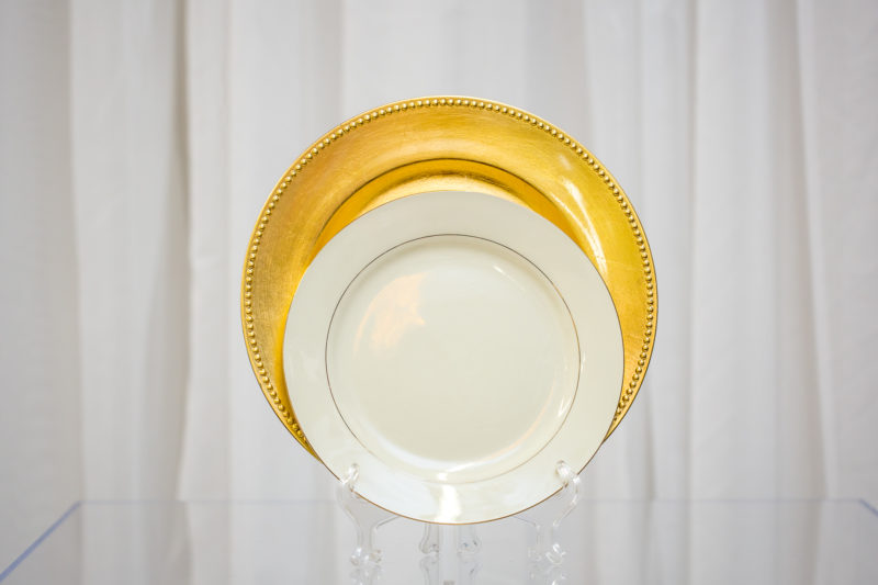 charger and plate set rental